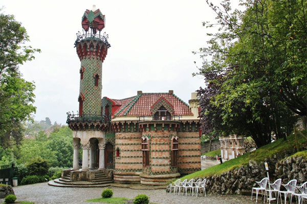 Capricho-de-Gaudí-en-Comillas